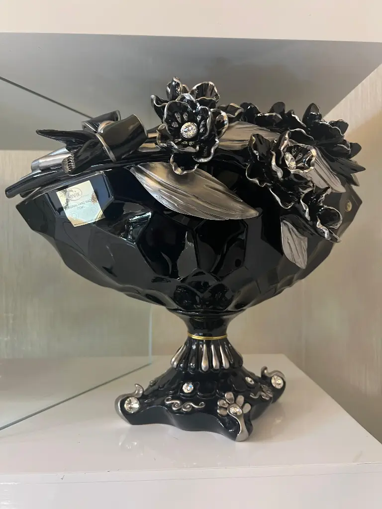 VASE CHNP/146/NP 