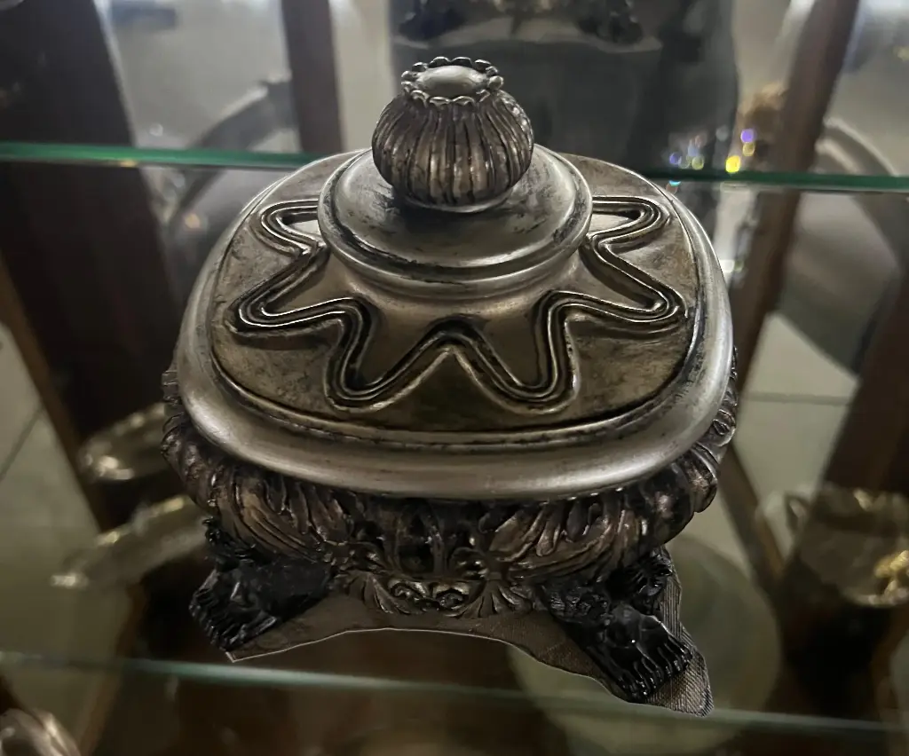 BONBONIERE PH 255 CM