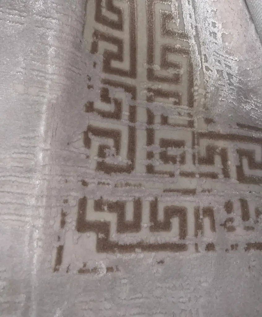 TAPIS BEIGE AND BROWN 