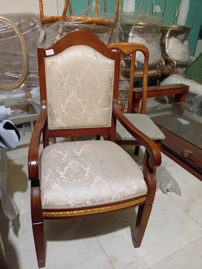 DRESSING CHAIR E21 