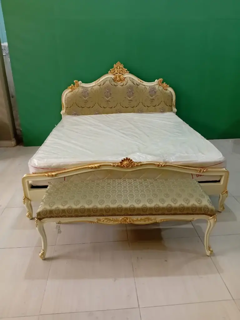 BED MAZROUEH