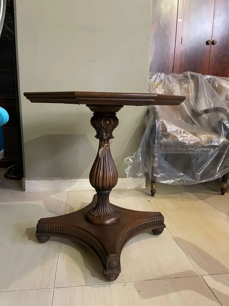 SIDE TABLE REGENCY (مسدس)
