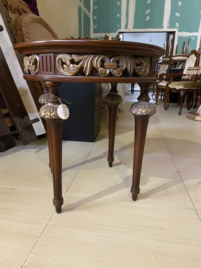 SIDE TABLE (فراشة)