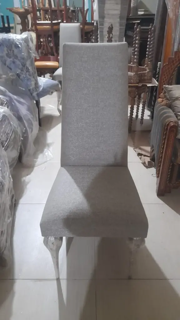 DINING TABLE MONTILASSI