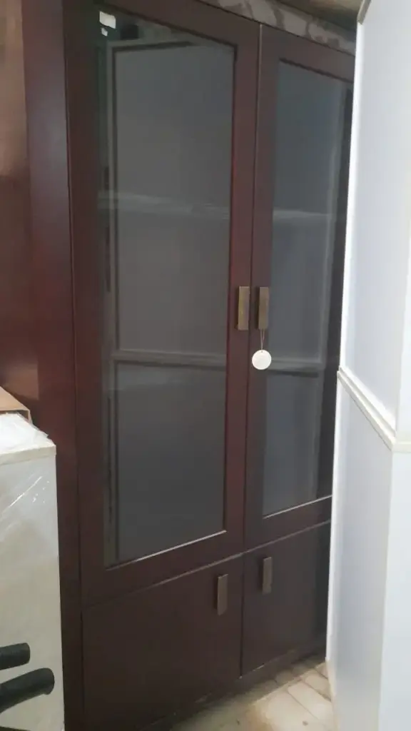 VITRINE MODERN MODEL 