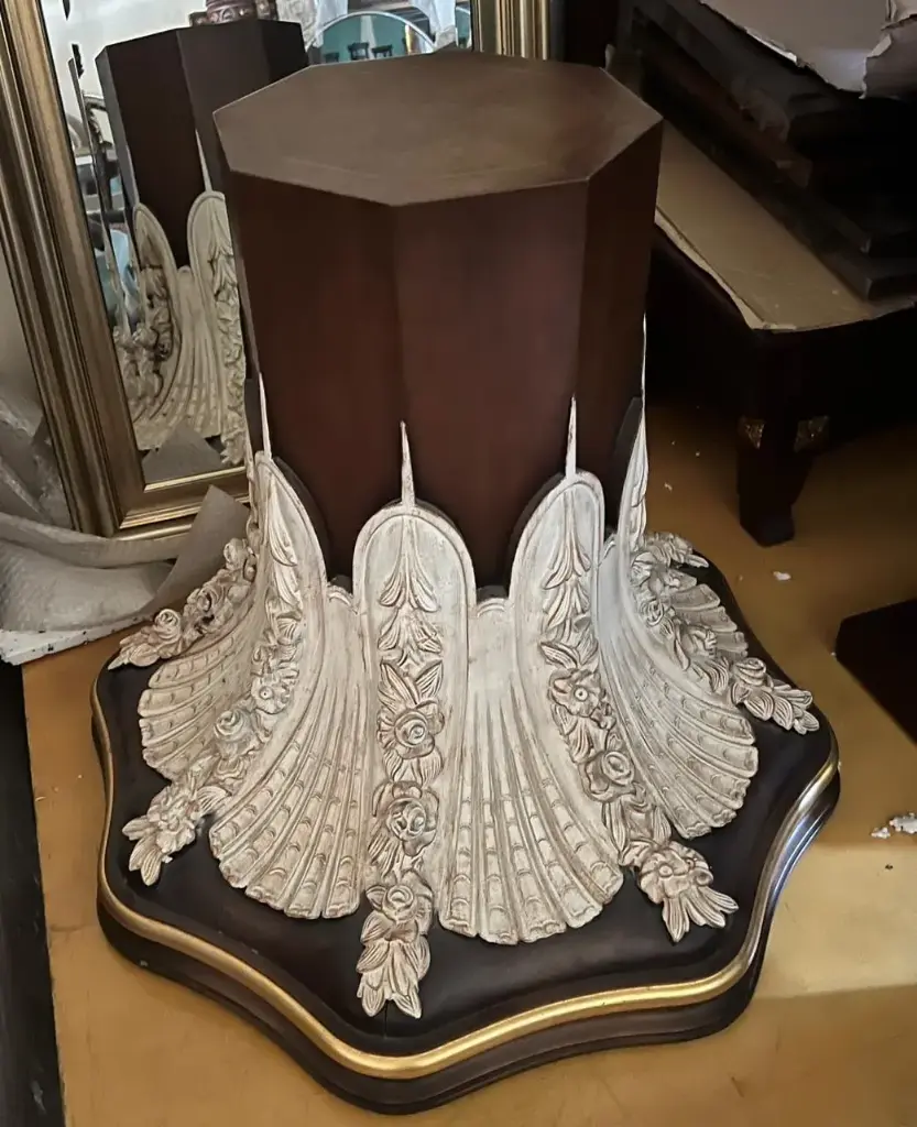 RECEPTION TABLE CHAHLA 