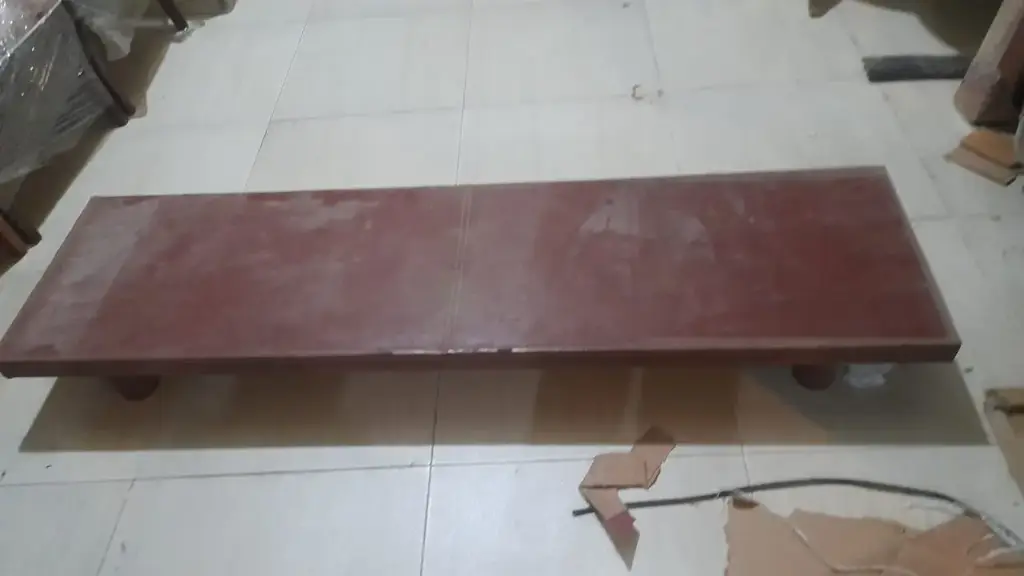 BED AND CHAIR HT 002