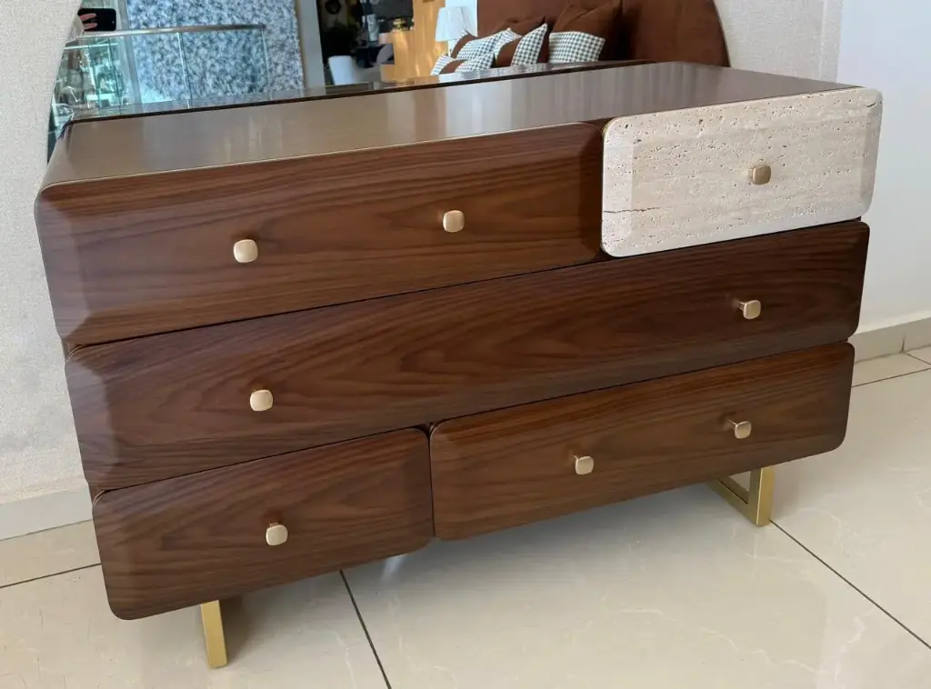 CHIFFONIERE FERRE