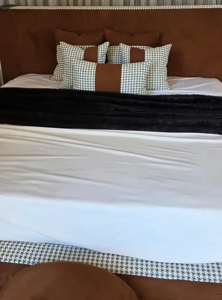 BEDROOM MODEL GIANFRANCO FERRE