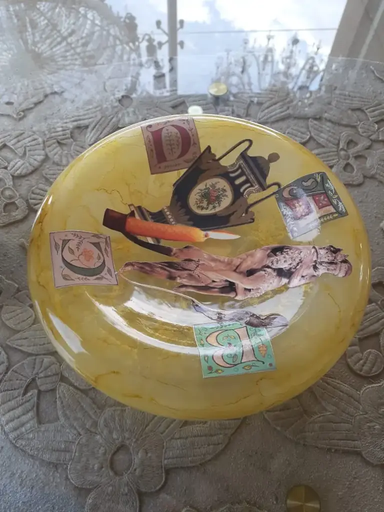 ASHTRAY 