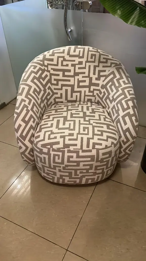 LISBON ARMCHAIR 