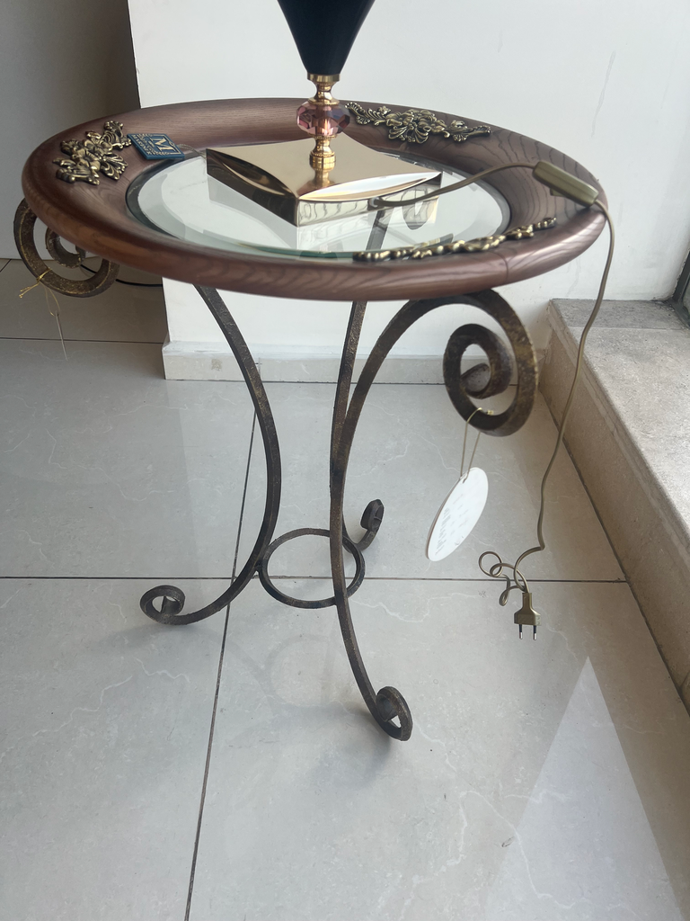 SIDE TABLE OMEGA ANTIC 