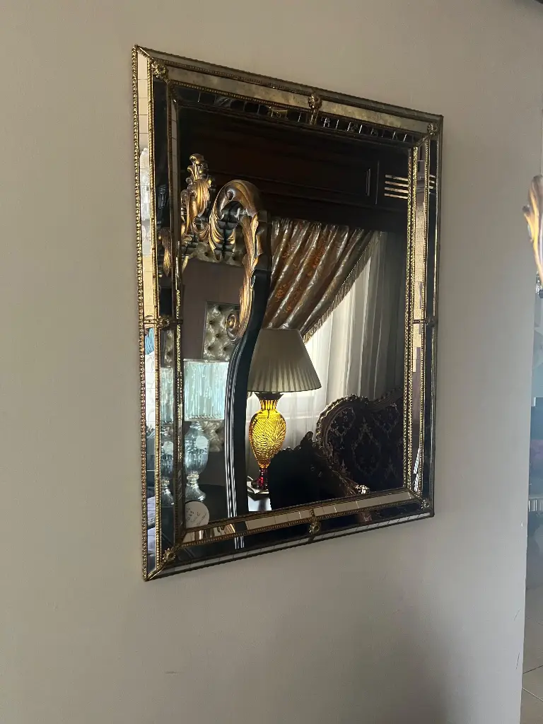 MIRROR 1043 