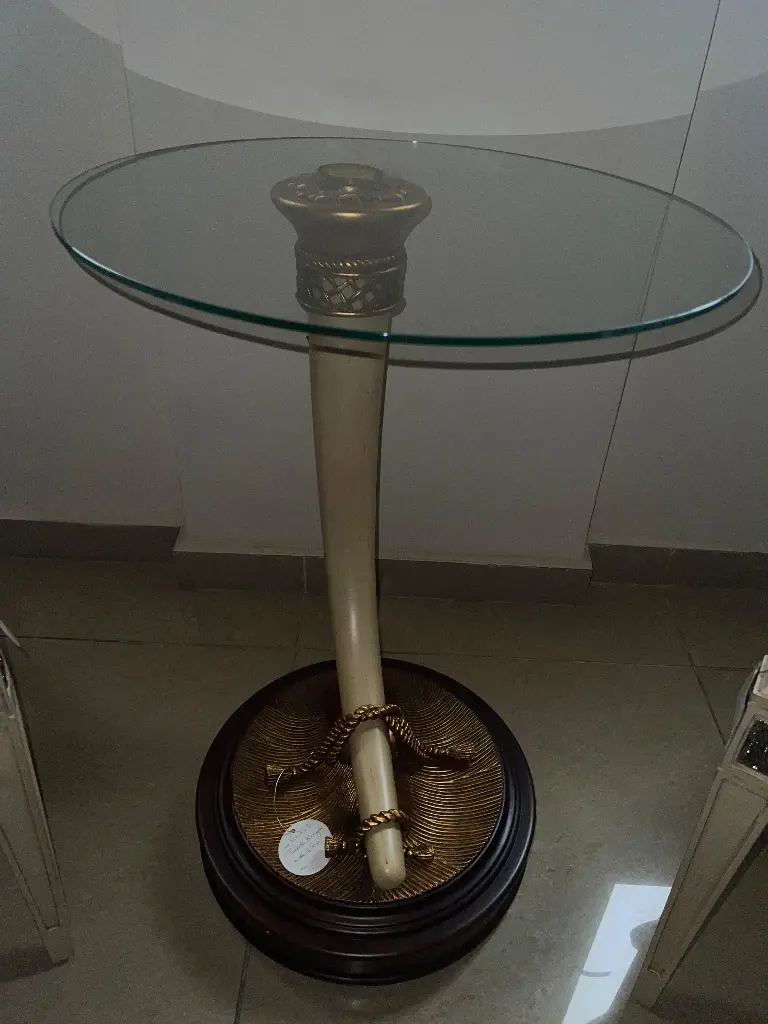 SIDE TABLE KINIYA 