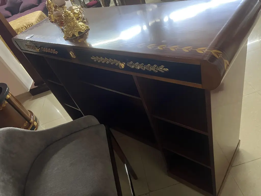 BAR TABLE 