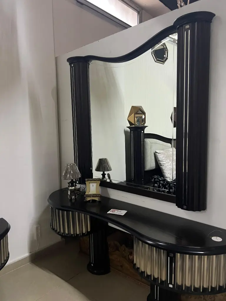 CHIFFONIERE AND MIRROR 