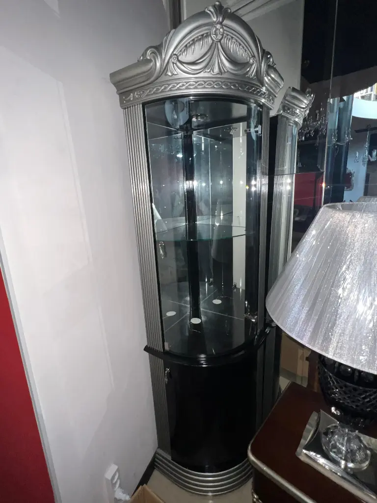 VITRINE MODEL LAQIS 