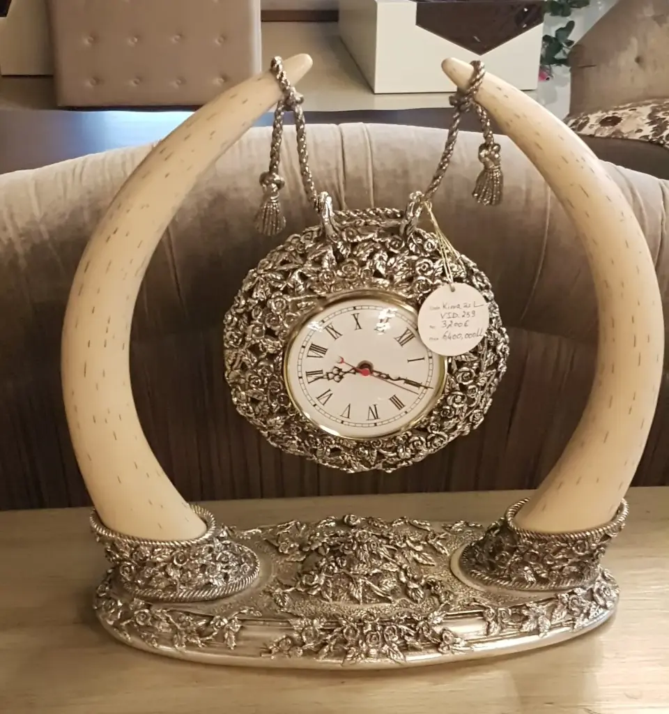 CLOCK KINYA 