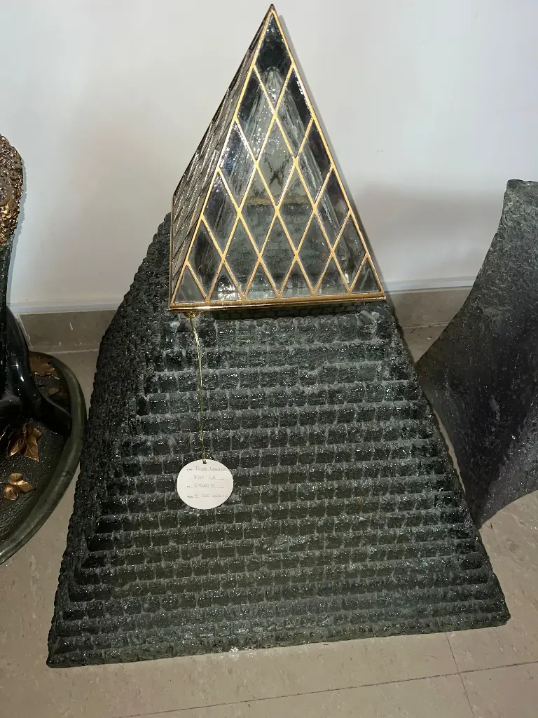 CENTRE TABLE LOUVRE 