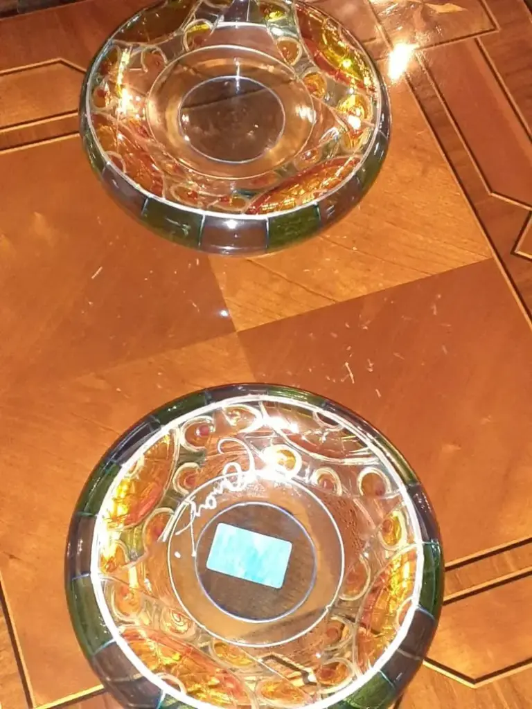 ASHTRAY 