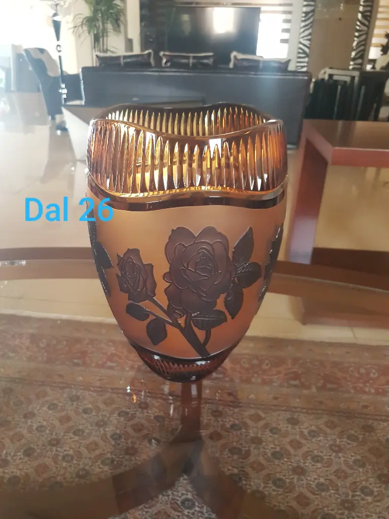 VASE S-2032-0