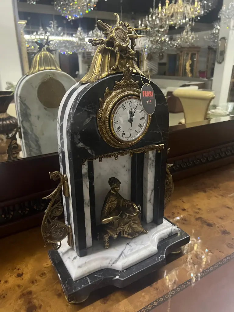 MONTRE 