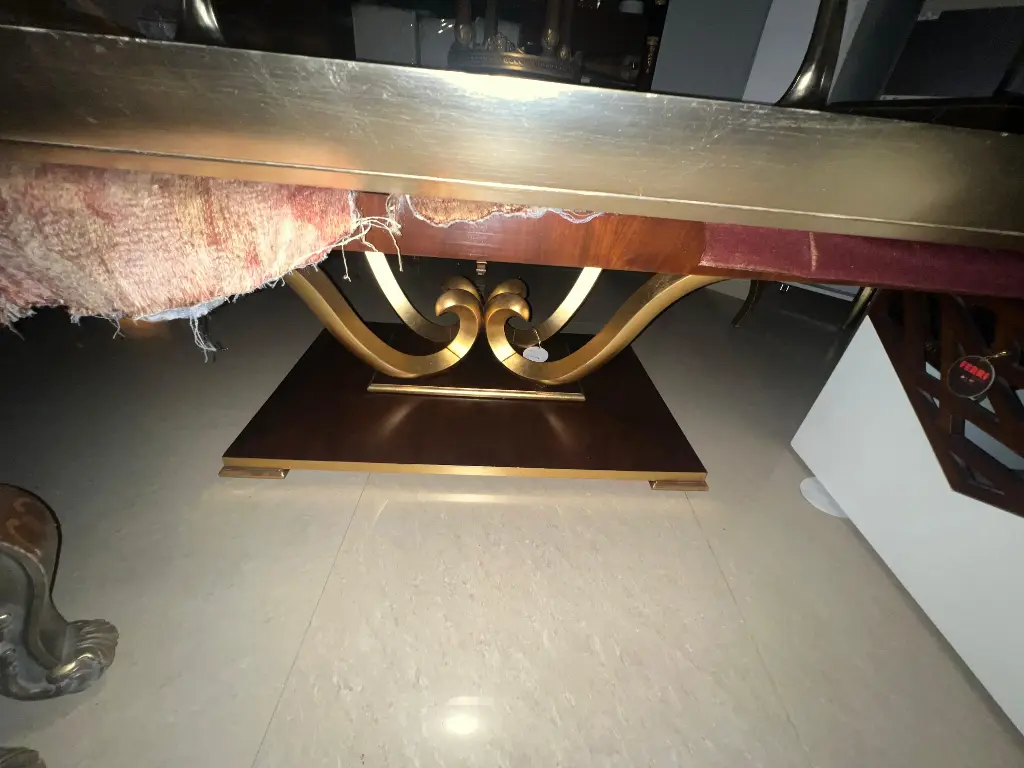 CENTRE TABLE GAY LA ROCHE 