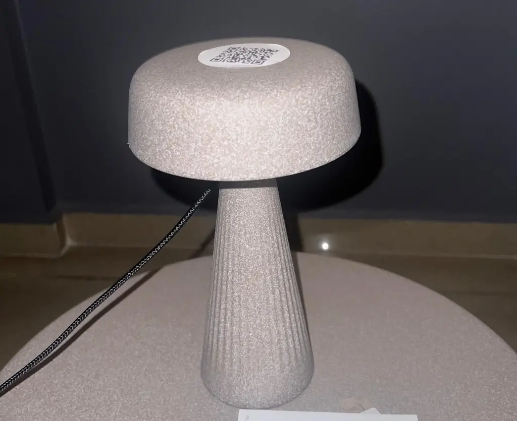 FADE TABLE LAMP WITH LIGHT KIT 